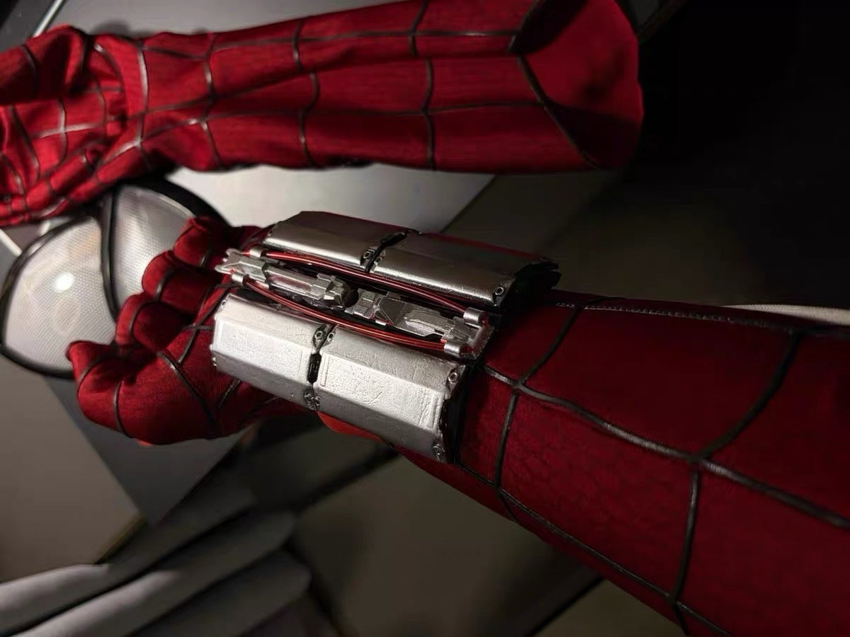 Web-shooter detail